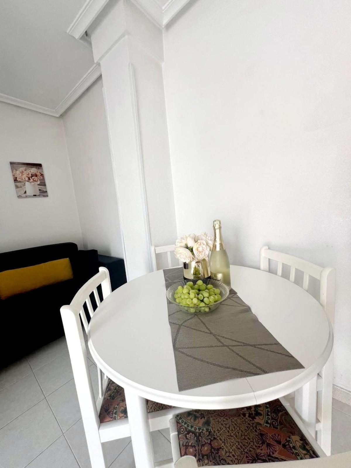 Holiday Apartment Τορεβιέχα Εξωτερικό φωτογραφία
