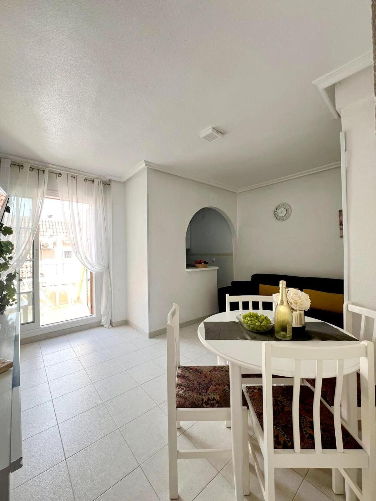 Holiday Apartment Τορεβιέχα Εξωτερικό φωτογραφία